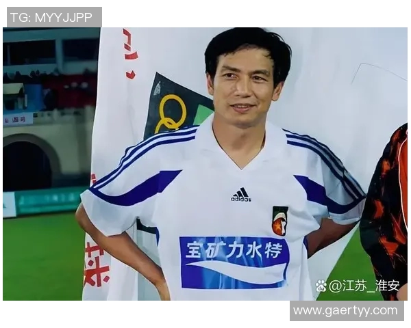 足球传奇绰号大揭秘 揭示十大经典球星背后的故事与含义